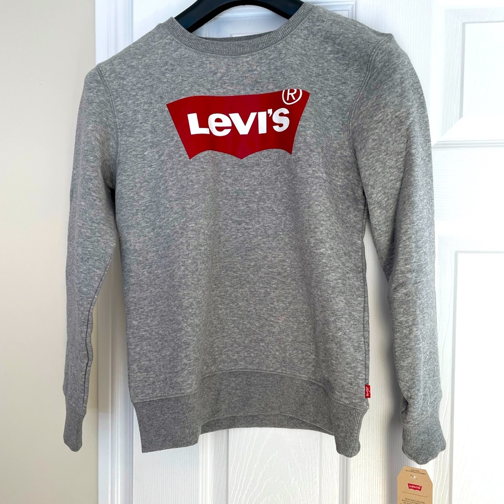 NWT Levi’s sweatshirt